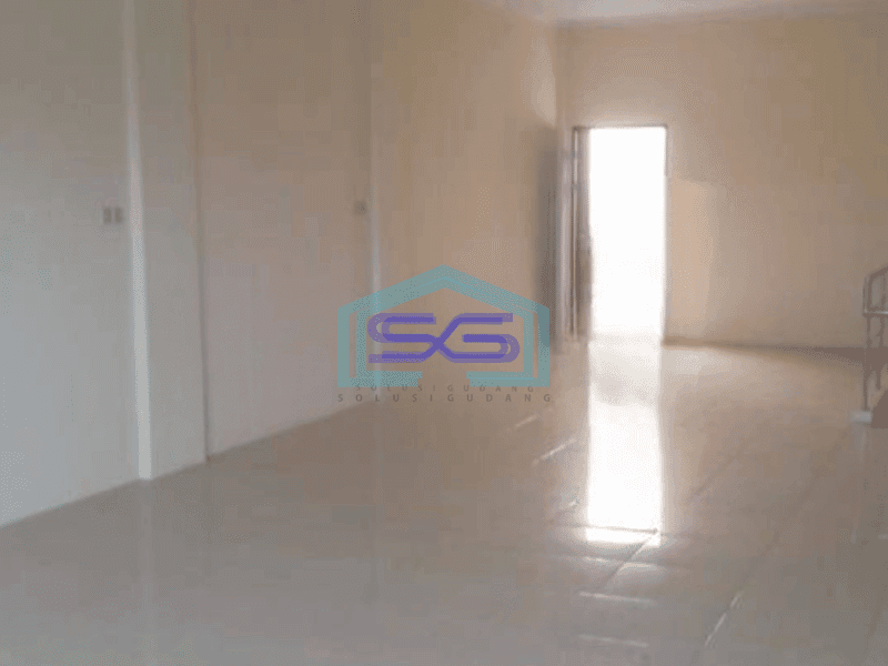Dijual Ruko Bagus dan Terawat Luas Bangunan  425 m² di Pinggir Jalan Raya Tubagus Angke Jakarta Barat