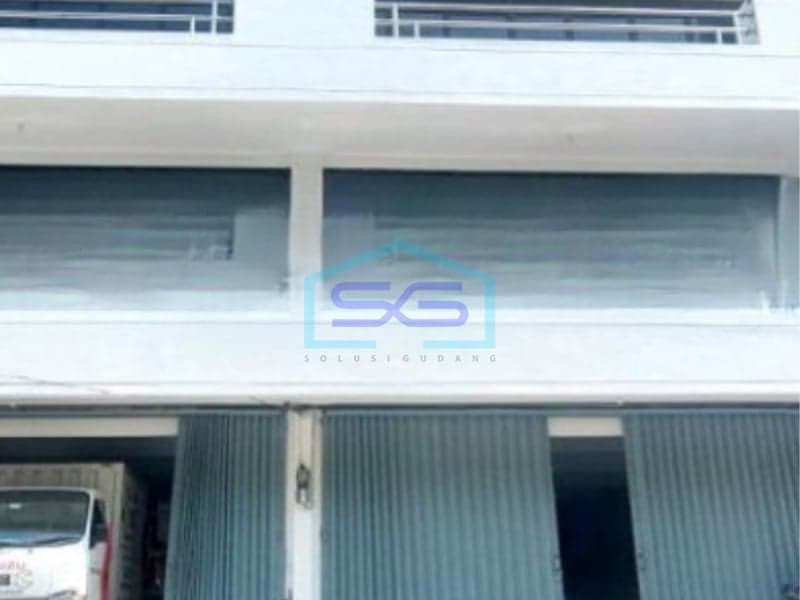 出售：位于雅加达南区 Kebayoran Baru 的宽敞商业建筑 809 平方米，可立即入住