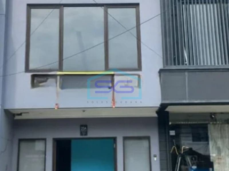 For Rent 2-Story Shophouse in Kemang, South Jakarta Building Area 135m2