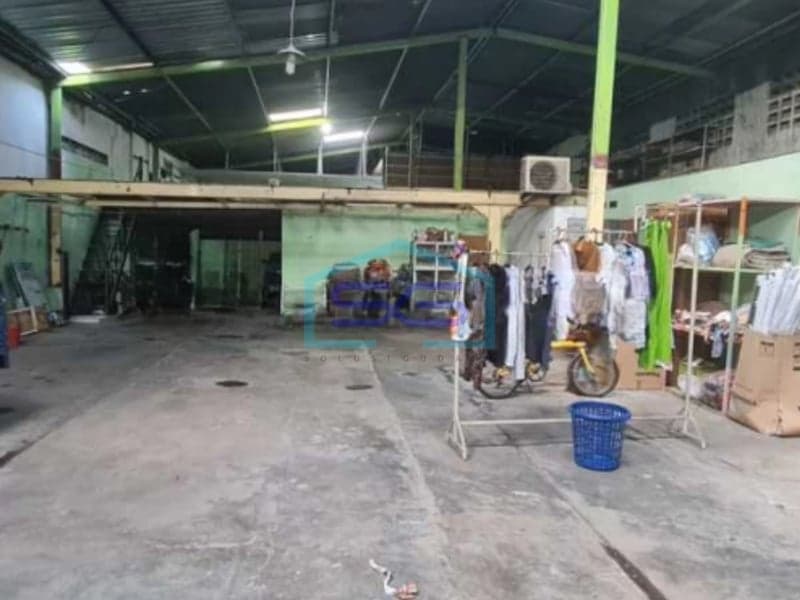 Dijual Gudang atau Ruang Usaha Strategis Siap Pakai di Jalan Untung Suropati Pasar Kliwon Surakarta Jawa Tengah LT 459m2