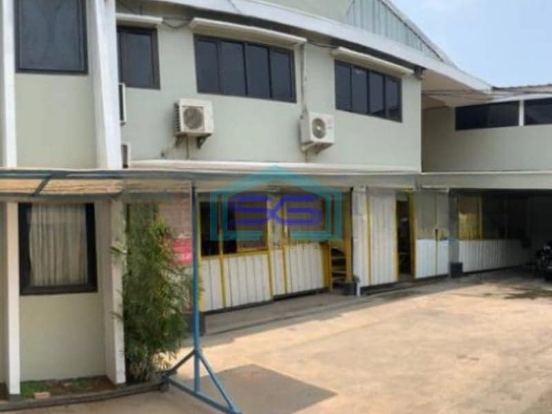 Dijual Pabrik Luas Bangunan  2500 m² Akses Container 40 Feet di Cipondoh Tangerang