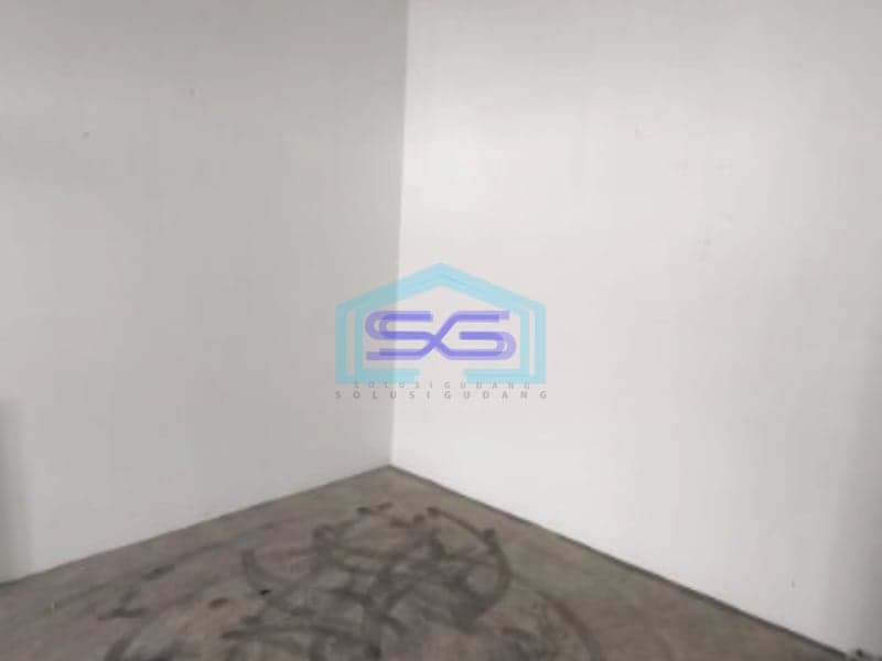 Disewakan Gudang Akses Container 40 Feet Luas Bangunan  190 m² Lokasi Kapuk Kamal Jakarta Barat