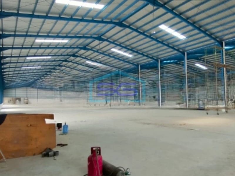 Disewakan Gudang Lokasi Strategis Luas Bangunan 10000 m² di Cikarang Selatan