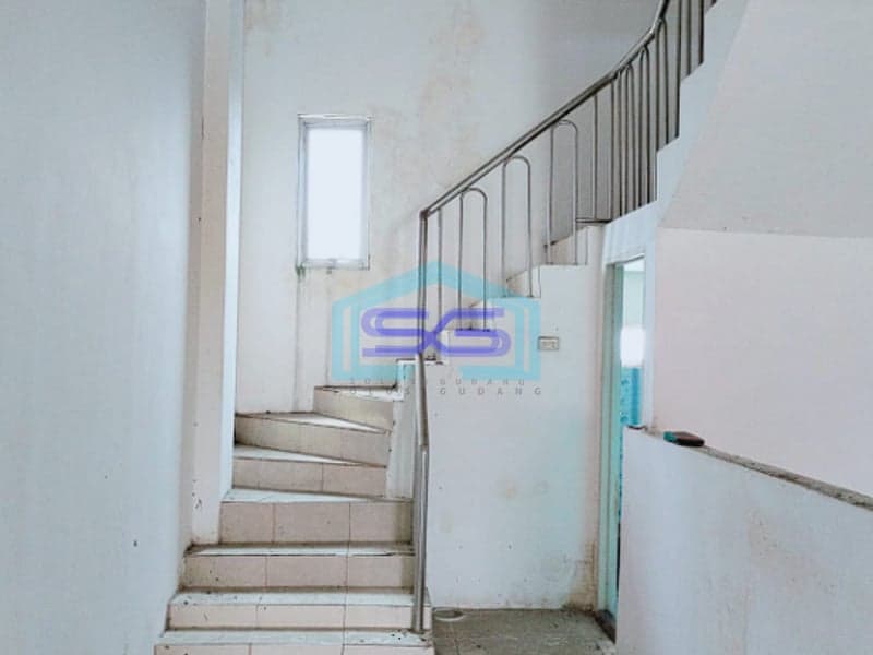 Dijual Ruko 3 Lantai Siap Pakai di Jalan Inspektur Marzuki, Palembang LB 142m2