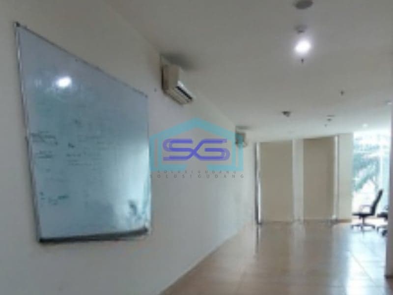 Disewakan Cepat Ruko Termurah Rapi Siap Pakai di Kebon Jeruk Jakarta Barat LB 202m2