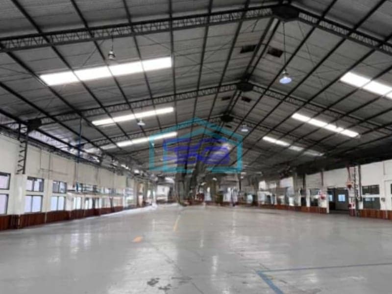 Dijual Pabrik Luas Bangunan  12000 m² Lokasi Strategis di Bekasi