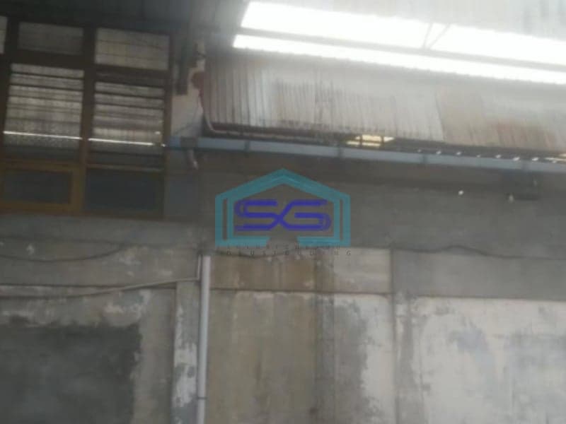 Dijual Gudang Eks Pabrik Luas Bangunan  700 m² Lokasi di Kapuk Kamal Jakarta Barat