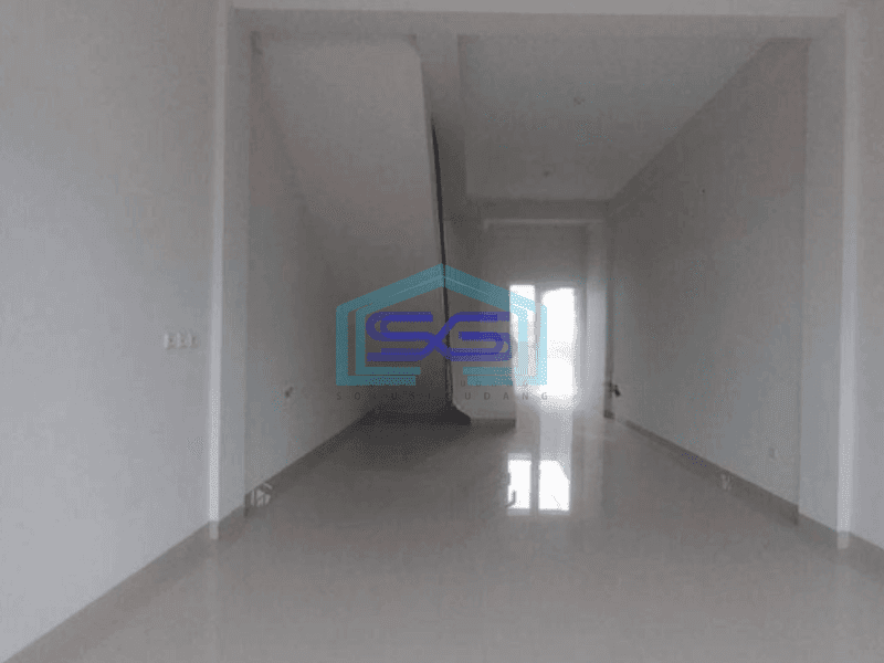 Dijual Ruko Lokasi Strategis di Boulevard Pusat Kota Galuh Mas Karawang