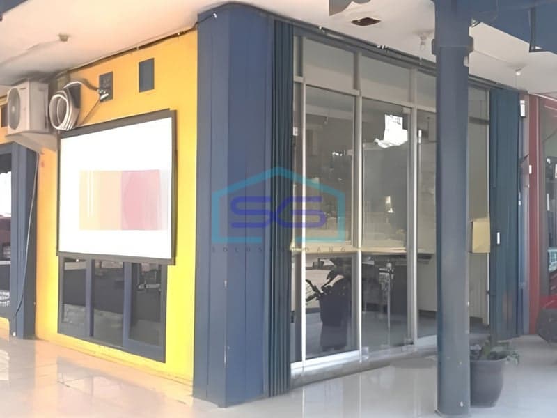 Strategic Shophouse for Rent in Kranggan Cibubur Bekasi West Java Building Area 170 m²