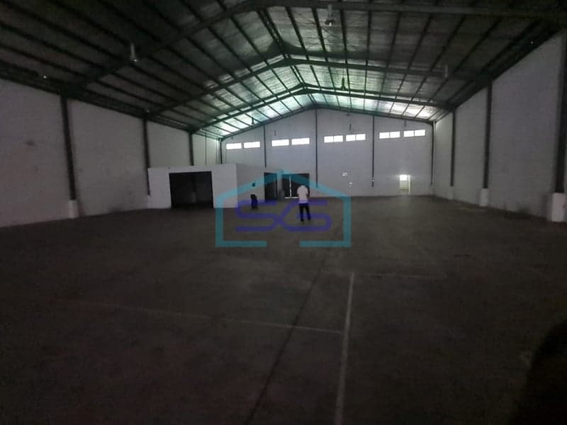 Disewakan Gudang OFFICENYA BESAR di Delta Silicon 3 Cikarang, dkt Jababeka 8