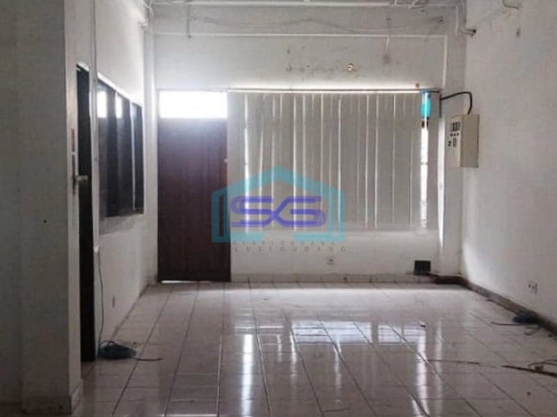 Disewakan Ruko Gandeng Plus Tanah Kosong di Gatsu Denpasar Bali LT 300m2