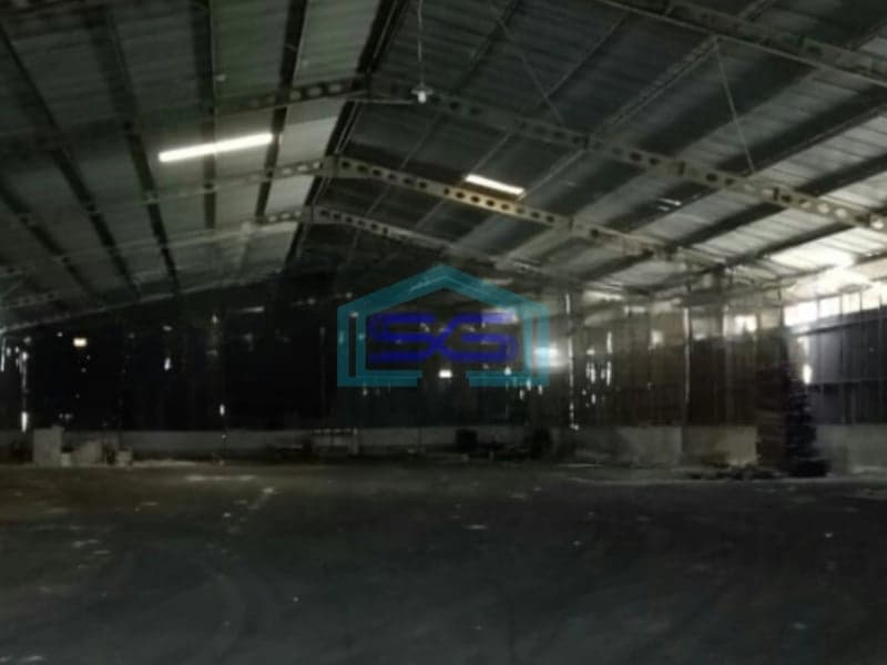Disewakan gudang Luas Bangunan 2550 m² Lokasi Tidak Banjir di Margomulyo Surabaya
