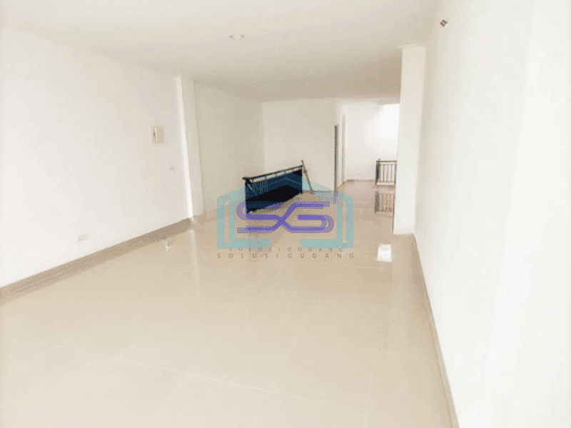 Disewakan Cepat Ruko 3 Lantai di Pantai Indah Kapuk Jakarta Utara LB 212m2