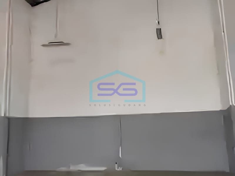 Warehouse for Rent Ready to Use in Cakung East Jakarta Building Area 192 m²