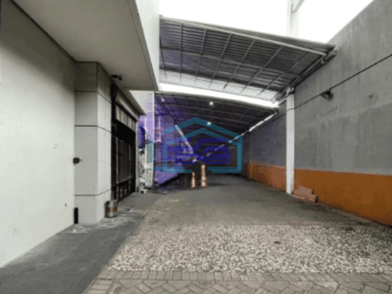 Dijual Ruang Usaha Ex Car Wash Bengkel Karang Menjangan Gubeng Luas Bangunan 643 m²
