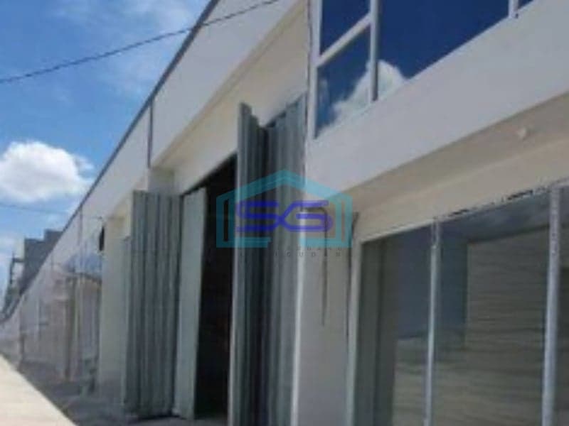 Disewakan Gudang Ada Kantor Luas Bangunan  300 m² Pinggir Jalan Raya Jurumudi Tangerang