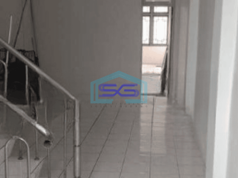 Dijual Ruko Siap Pakai Luas Tanah 100 m² Lokasi Strategis di Senen Jakarta Pusat