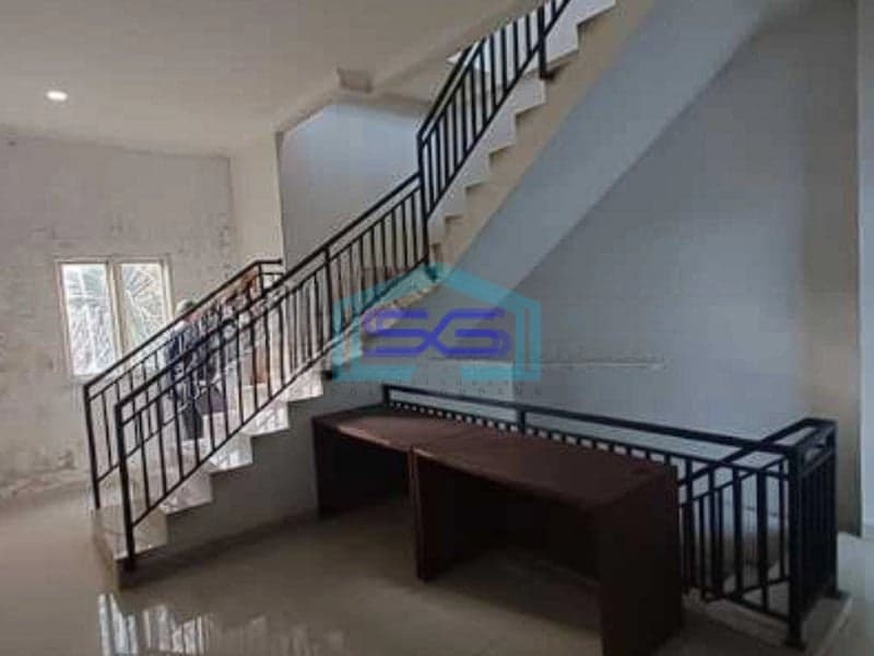 Dijual Ruko Gandeng Strategis Jl. Kebayoran Lama 3,5 Lantai Jakarta Selatan LB 360m2