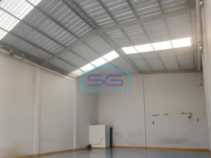 Warehouse for Sale in Pegadungan Kalideres West Jakarta Land Area 200 m²