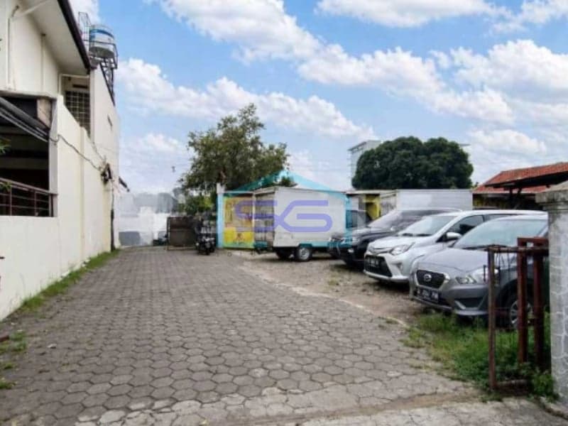 For Sale: Strategic Good Office & Warehouse in Sayap Pasteur Bandung West Java Land Area 970m²