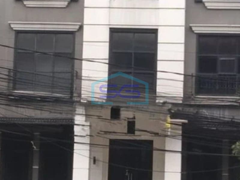 Disewakan Kantor Dekat Stasiun MRT di Fatmawati, Jakarta Selatan LB 1300 m²