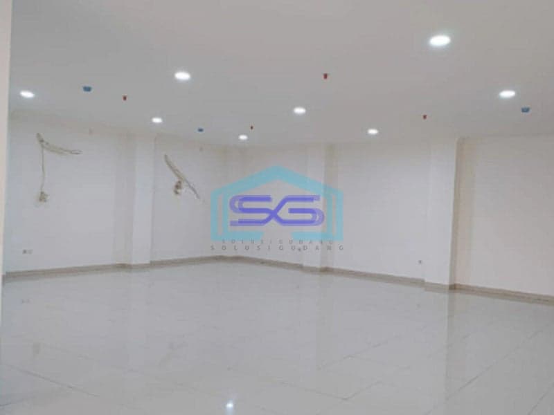Disewakan Ruko Gandeng di Komplek Ruko Crown Palace Tebet Jakarta Selatan LB 700m2