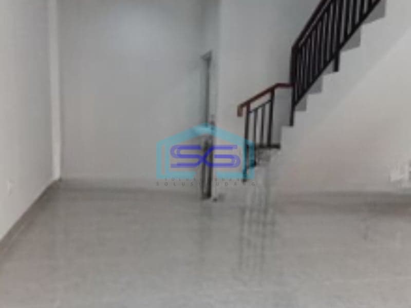 Disewakan Ruko 3 Lantai Luas Bangunan  200 m² Lokasi Bebas Banjir di BSD Tangerang