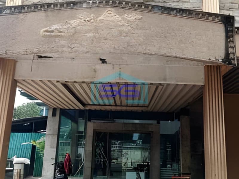 Dijual Kantor Lokasi Bebas Banjir di Daan Mogot Jakarta Barat Luas Tanah 758 m²