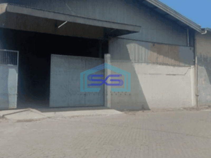 Dijual Gudang Akses Container 40 feet Luas Bangunan  1800 m² di Margomulyo Surabaya
