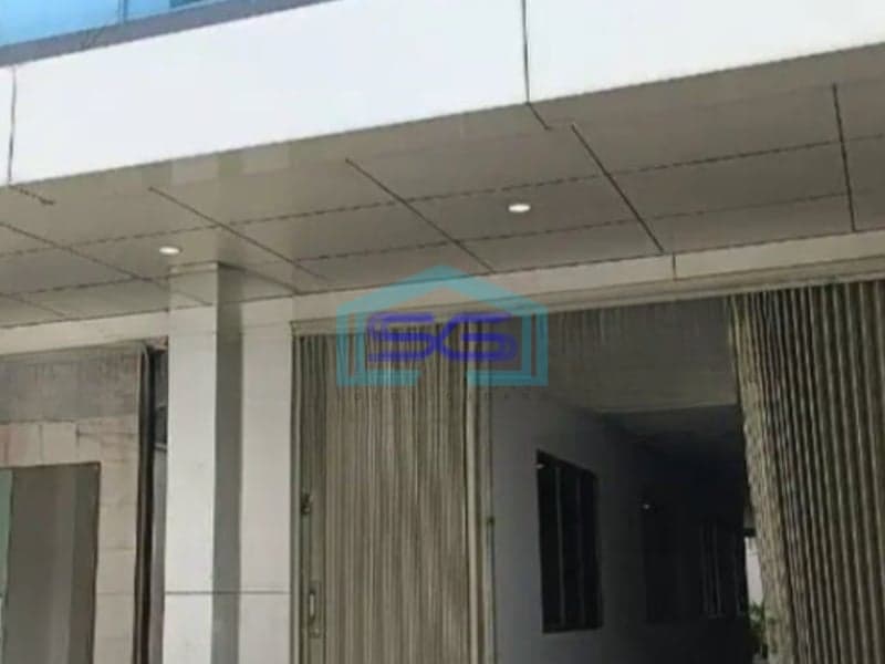 Disewakan Ruko Lokasi Strategis Luas Tanah 498 m² di Jakarta Timur