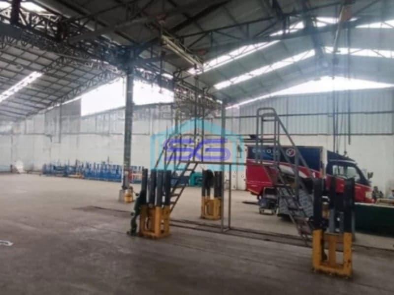 Dijual Pabrik Ada Kantor Luas Bangunan  2282 m² Lokasi Bebas Banjir di Cibinong Bogor