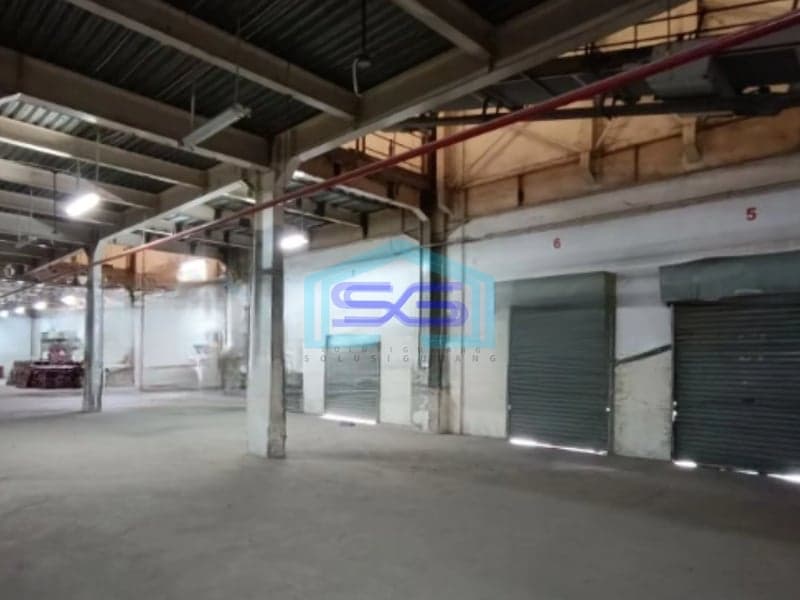 Disewakan Gudang Ada Loading Dock Luas Bangunan  19000 m²  di Bekasi