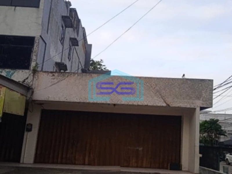 Disewakan Ruko Hook 1 Lantai Jalanan Lebar Strategis di Greenville Jakarta Barat LT 168m2