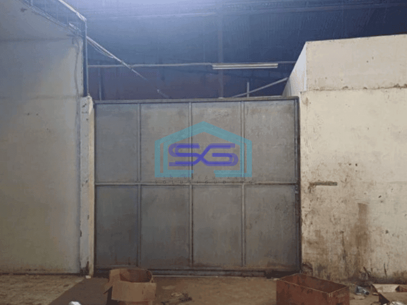 Disewakan Gudang Ada Kantor Luas Bangunan  1600 m² Lokasi Bebas Banjir di Cipondoh Tangerang