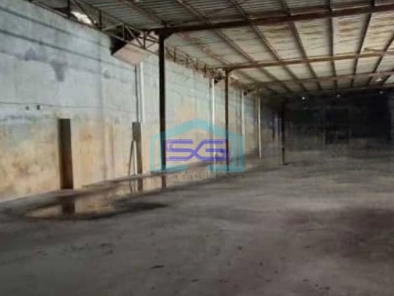 Dijual Gudang Luas Bangunan 4900 m² Lokasi Bebas Banjir di Karang Tengah Tangerang