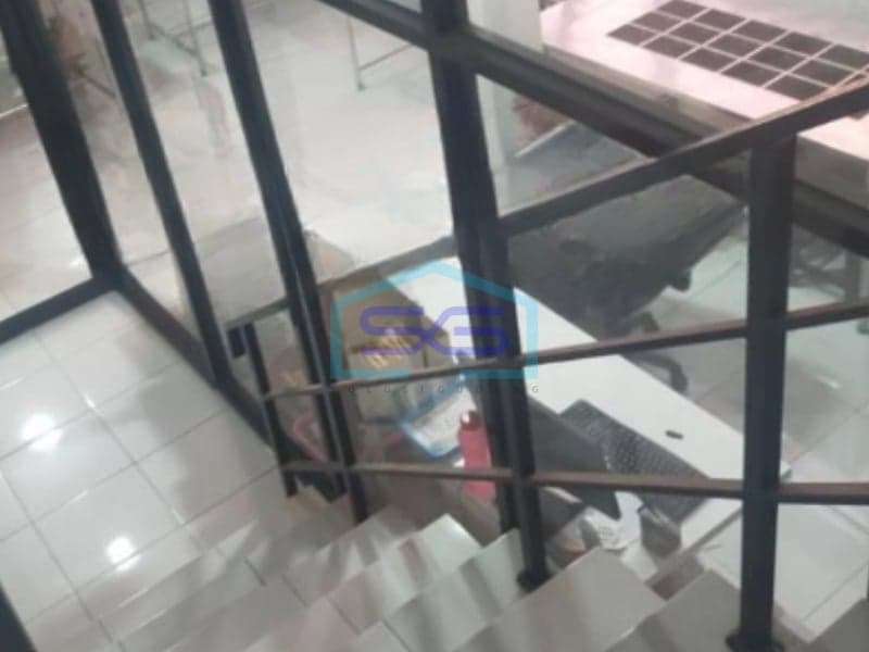 Dijua; Gudang Luas Tanah  243 m² Lokasi di Cikokol Tangerang Kondisi Bagus