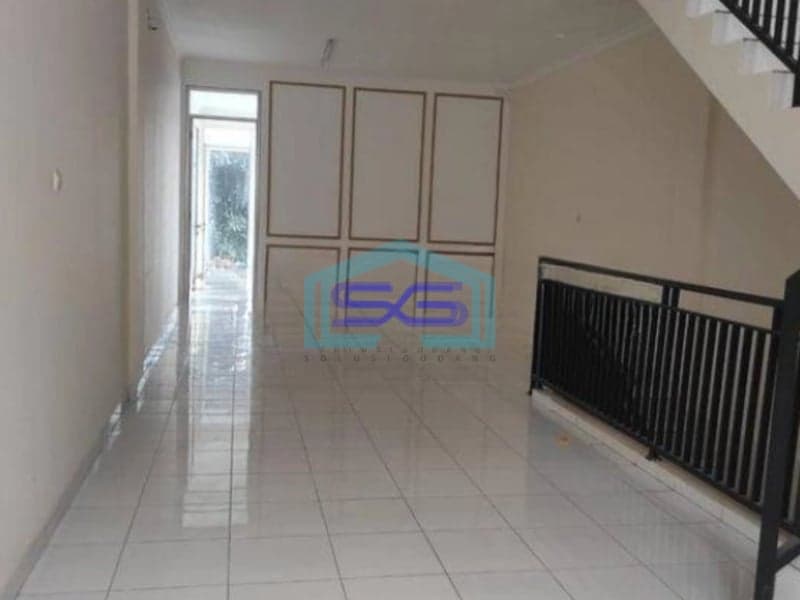 Disewakan Ruko Baru Renovasi 2,5 Lantai di Kemang Jakarta Selatan