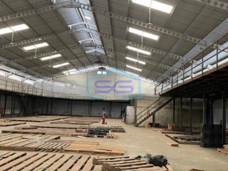 Warehouse for Rent with Container Access in Sunter, North Jakarta, Building Area 1,600 m²