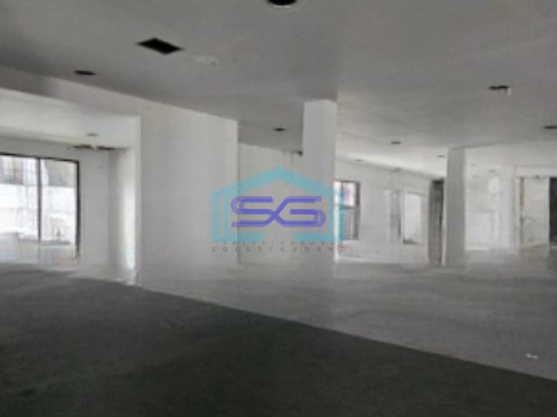 Dijual Cepat Tanah Lokasi Strategis Luas 2180 m² di S Parman Jakarta Barat