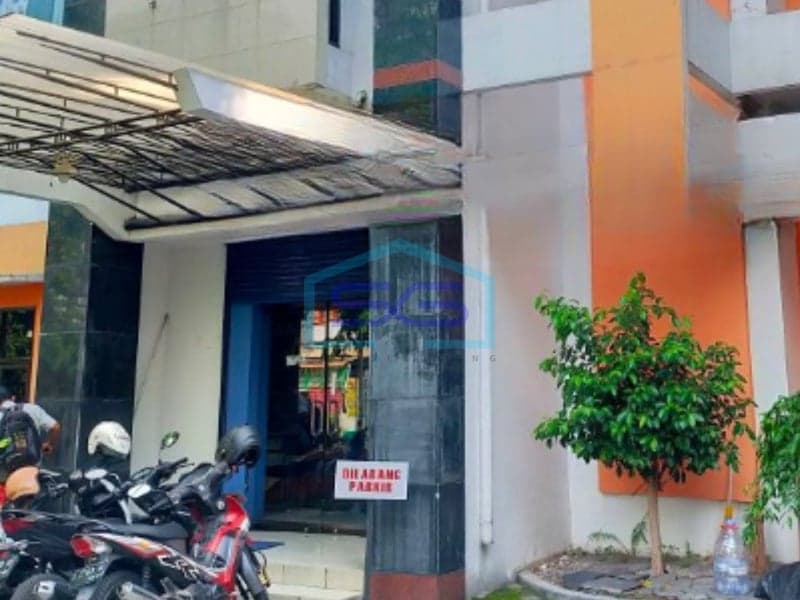 Dijual Ruang Usaha Luas Tanah 563 m² Lokasi di Banjarsari Solo