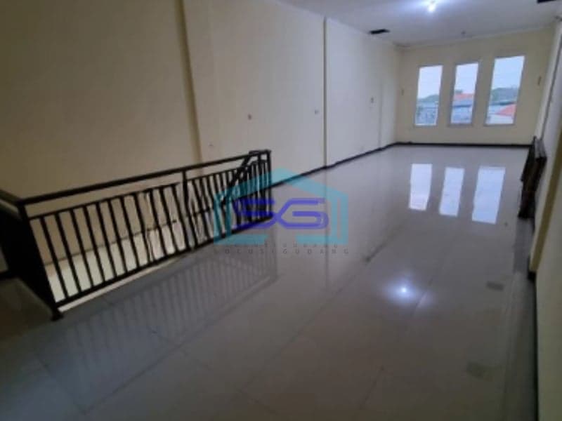 Dijual Ruko Nol Jalan Raya Lontar, dekat Pakuwon Indah Di Wiyung Surabaya Luas Bangunan 205m2