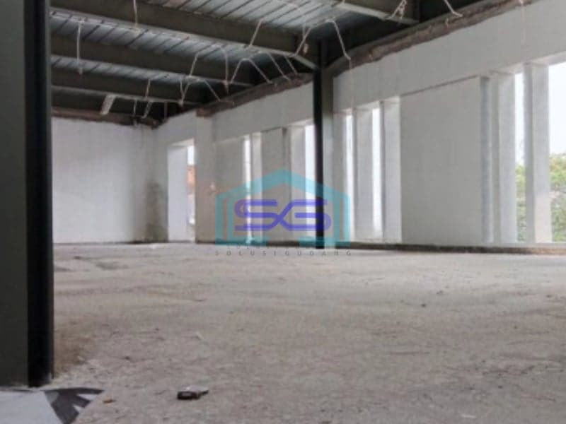 Disewakan Kantor Sudah Renovasi SHM, Luas Tanah 841 m2 di Cilandak Jakarta Selatan