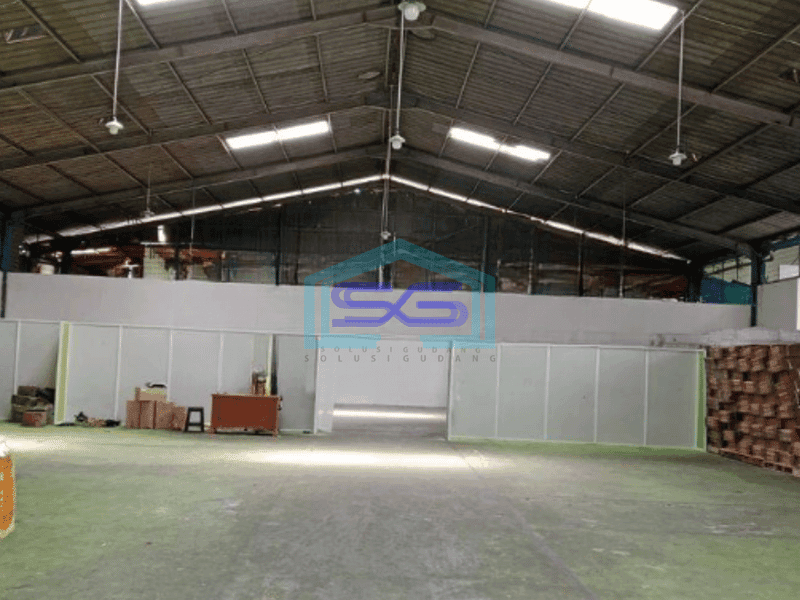 Dijual Cepat Gudang Siap Huni Luas Bangunan 3850 m² di Cilodong Depok