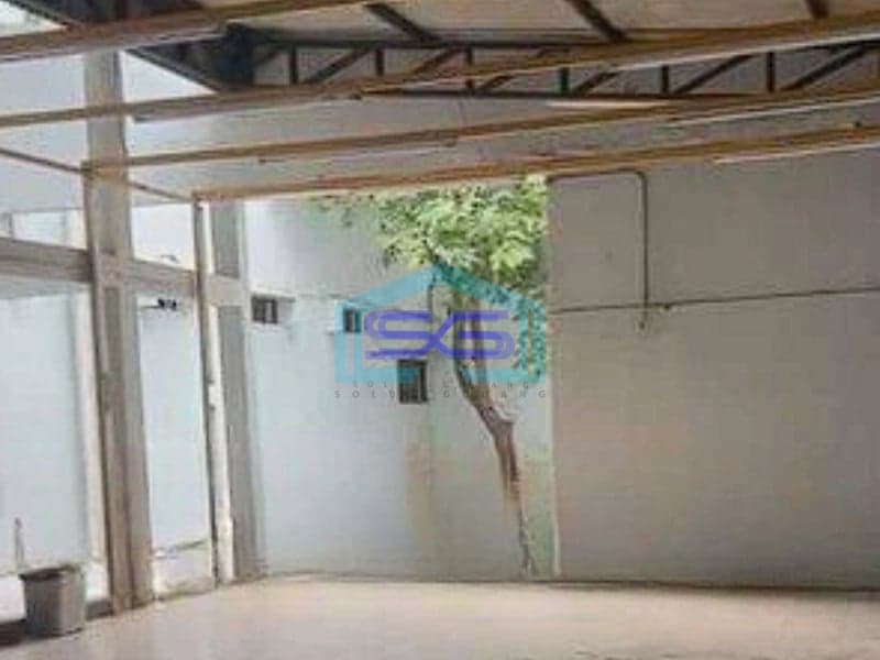 Disewakan Ruko besar 2 Lantai di Pinggir Jalan Raya Siliwangi, Bekasi LB 1500m2