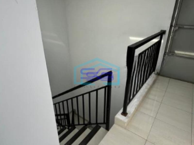 Disewakan Ruko 3 Lantai Luas Bangunan  220 m² Lokasi di Grogol Jakarta Barat