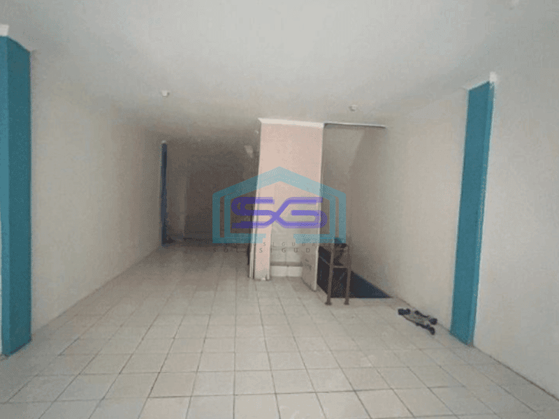 Disewakan Ruko 3 Lantai Luas Bangunan  315 m² di Taman Palem Jakarta Barat