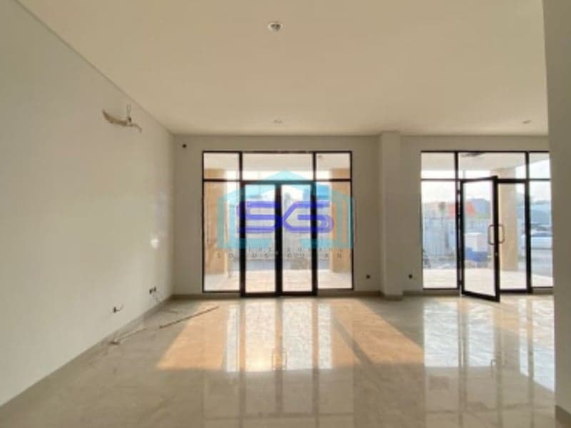 Disewakan Ruko Gandeng Hoek Lokasi di Gading Serpong Tangerang LB 181m2