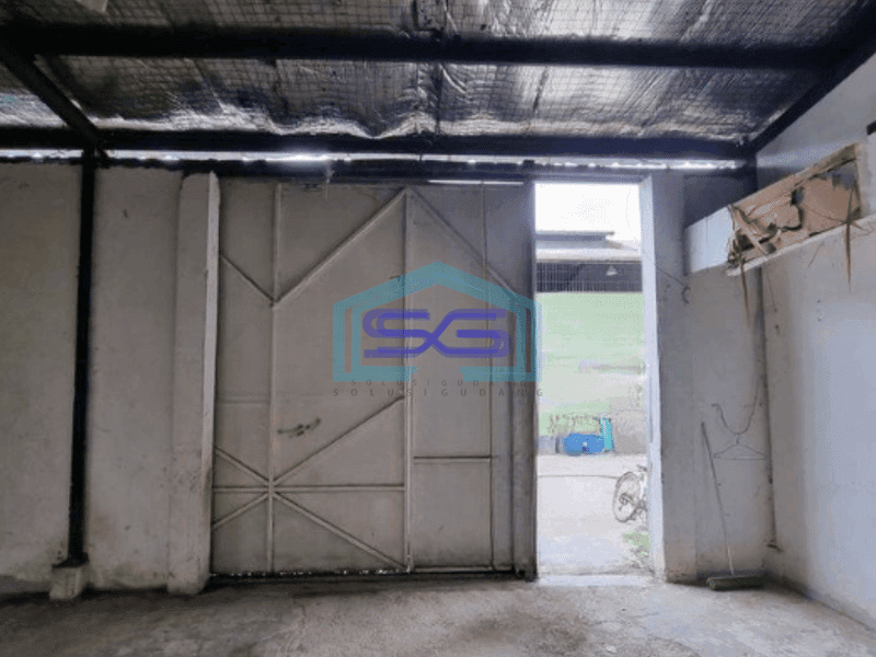 Disewakan Gudang Ada Kantor Luas Bangunan  700 m² di Daan Mogot Jakarta Barat