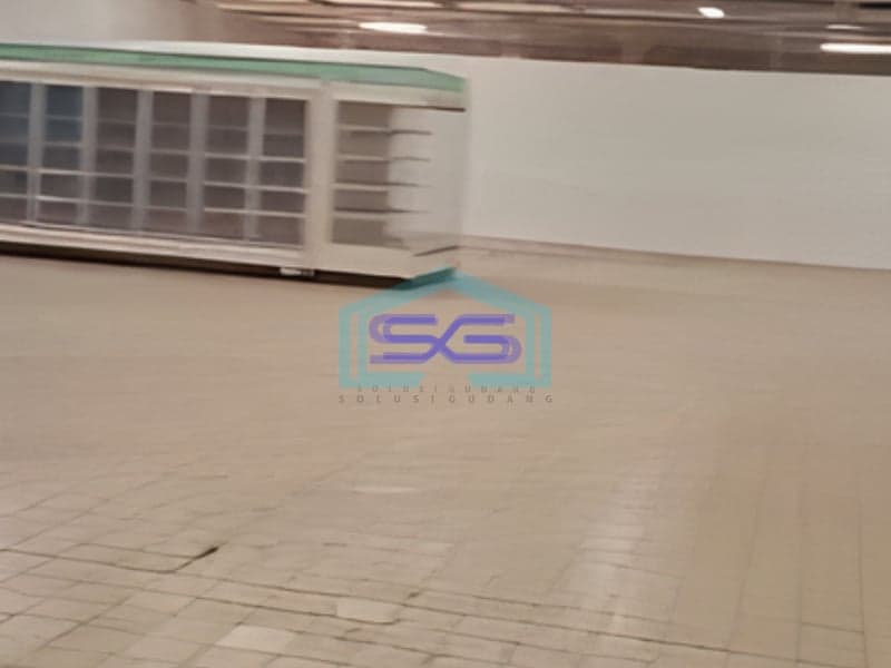 Disewakan Gudang Akses Container 40 Feet Luas Bangunan  5500 m²  di Tangerang