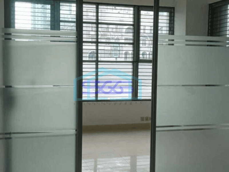 Disewa Ruko 4½ lantai di Inkopal Kelapa Gading, Hadap Jalan Raya. Siap pakai